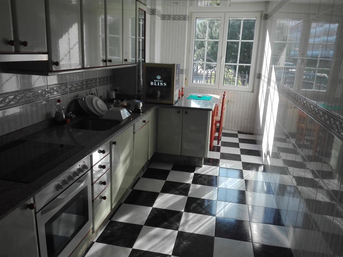 Albergue De Peregrinos Playa Quenxe Corcubión المظهر الخارجي الصورة